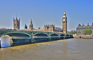 Bridge over troubled Thames 